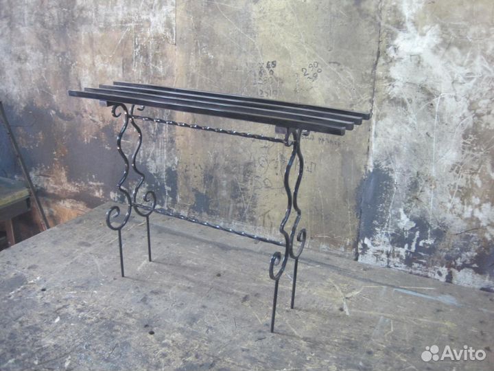 Ограды, столики, скамейки. Оградки на кладбище