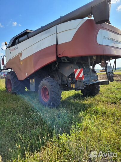 Комбайн Ростсельмаш Torum 740, 2011