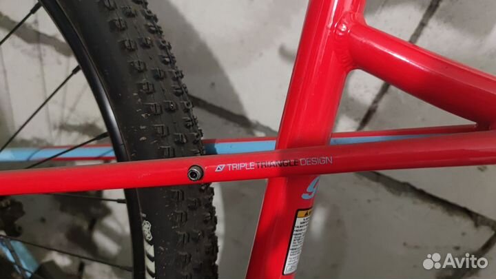 Велосипед gt avalanche comp 29