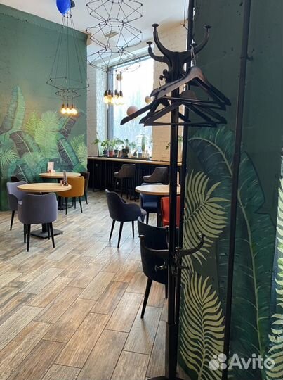 Роспись стен, нанесение логотипов