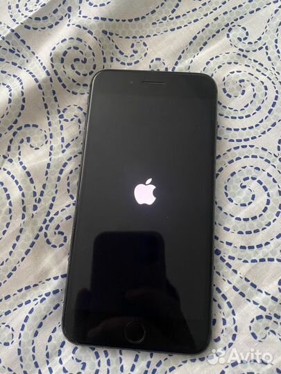 iPhone 8 Plus, 64 ГБ