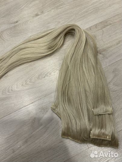 Волосы на заколках блонд