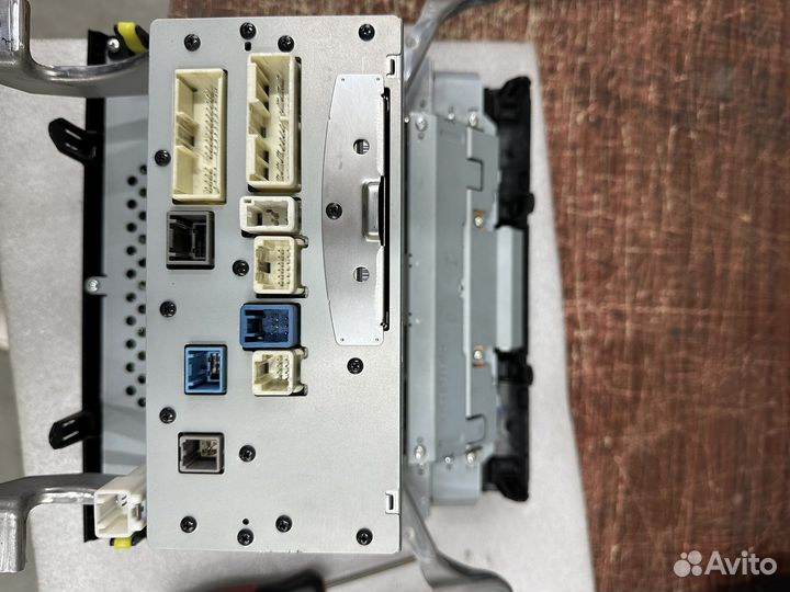 Автомагнитола TLK 200