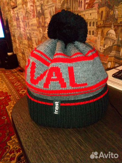 Спортивная шапка