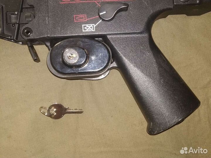 Замок безопасности на спусковую скобу