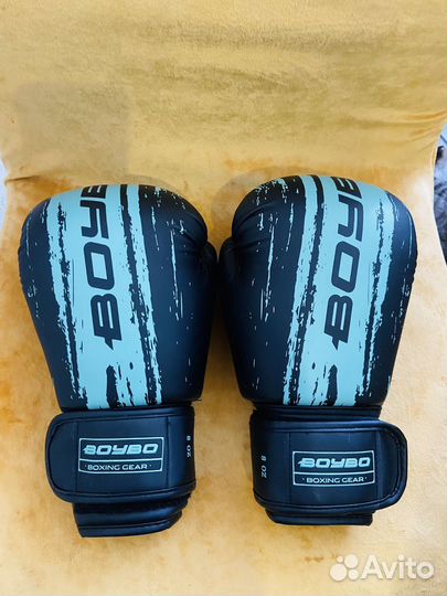 Боксерские перчатки