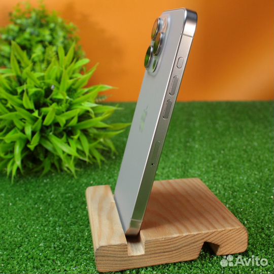 iPhone 15 Pro, 256 ГБ