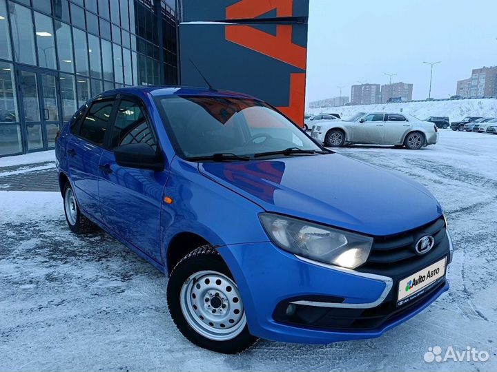 LADA Granta 1.6 МТ, 2019, 220 000 км