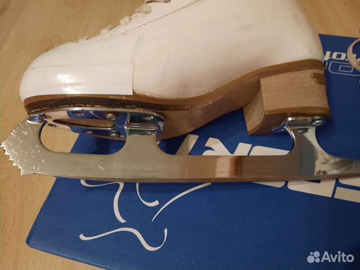 Профессиональные фигурные коньки Risport Excellenc