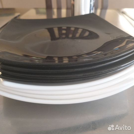 Тарелки плоские