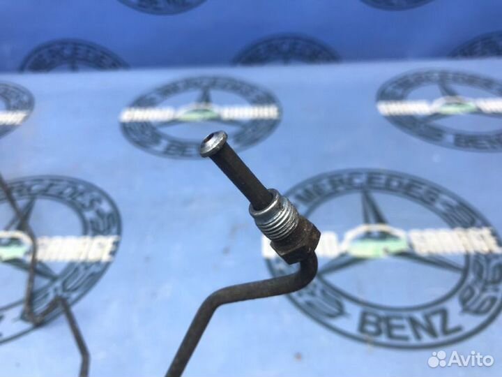 Трубка тормозная задняя правая Mercedes-Benz