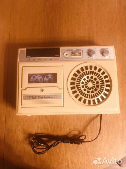 Кассетный магнитофон электроника 302
