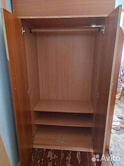 Кровать-чердак, стол, шкаф