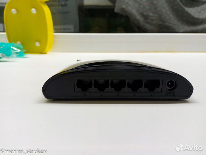 Коммутатор D-Link DES-1005D