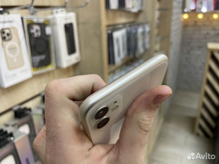 iPhone 11, 128 ГБ
