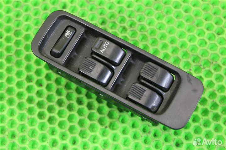 Блок управления стеклоподъемниками Toyota Duet