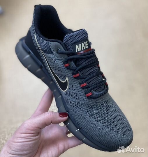 Кроссовки мужские nike 41