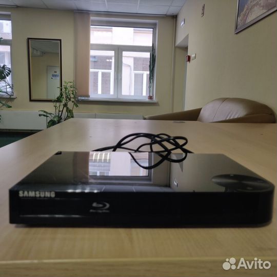 Blu ray плеер Samsung BD-F5100 Ростест идеал