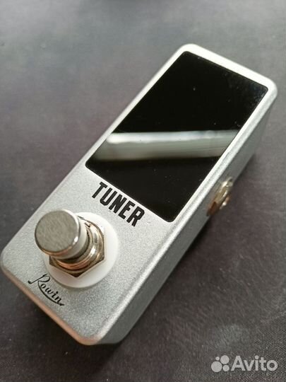 Тюнер гитарный