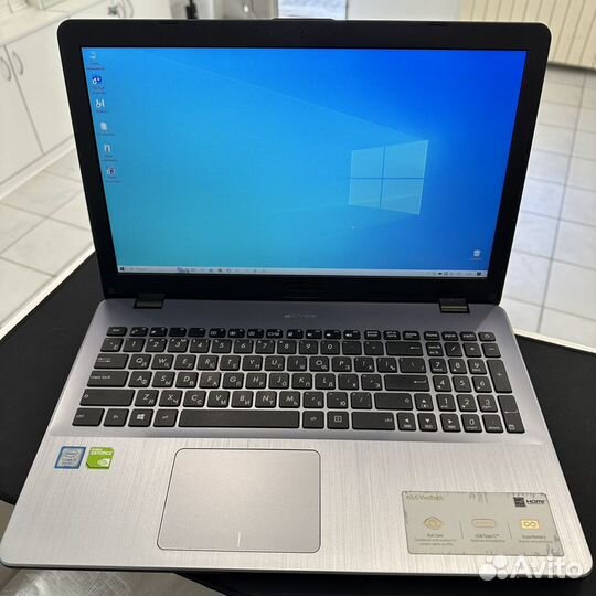 Asus VivoBook X542U