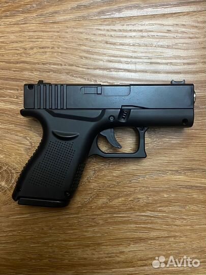 Игрушечный пистолет металлический