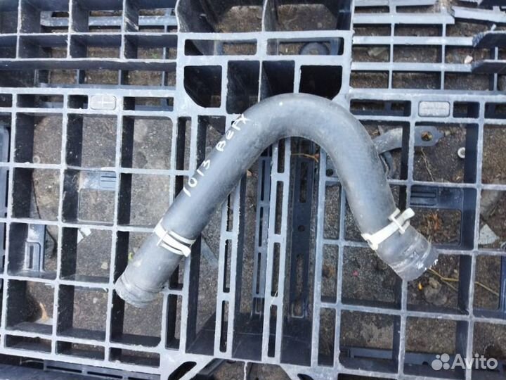 Патрубок радиатора Mitsubishi Pajero V75W 6G74