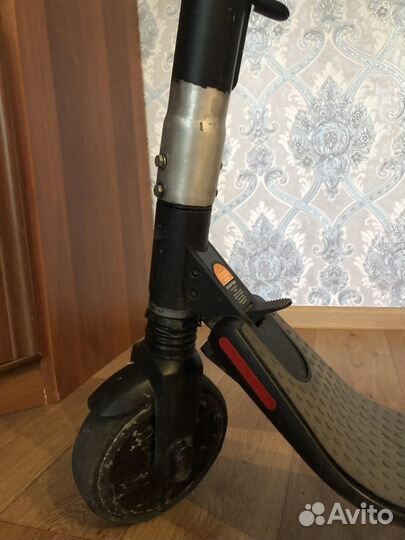 Электросварках Ninebot KickScooter ES1