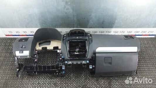 Панель приборов (торпедо) opel zafira B (HBR05IS01