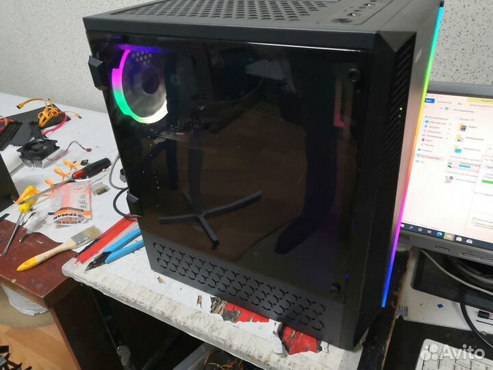 Игровой компьютер i7, 8 г.б., rx 550 4 г.б