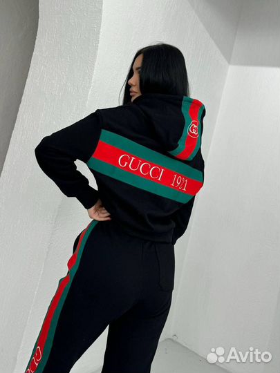 Спортивный костюм женский Gucci