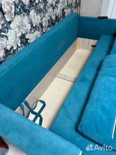 Диван прямой раскладной бу