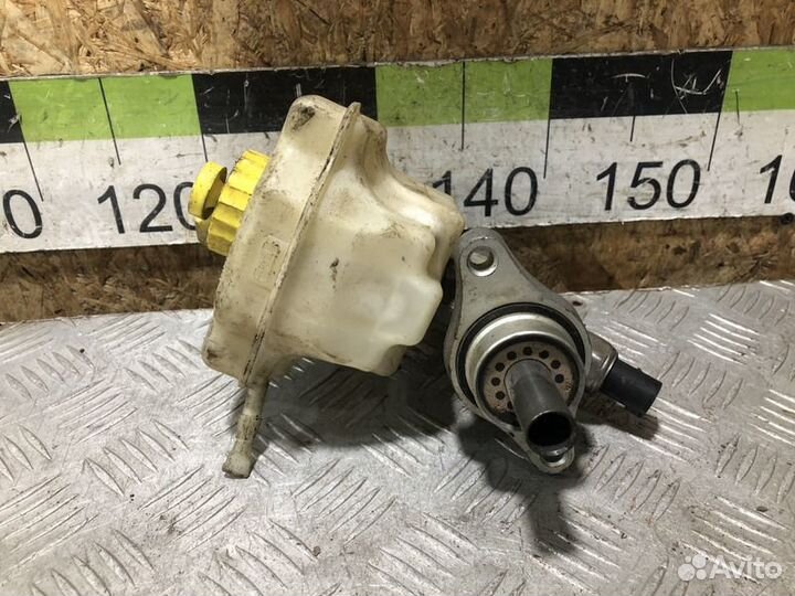 Цилиндр тормозов главный Porsche Cayenne