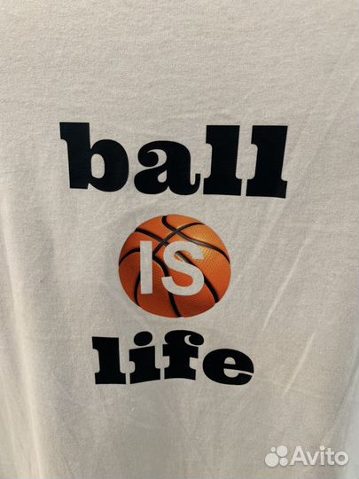 Футболка Ball is Life