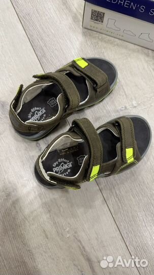 Сандалии Primigi 28 размер (17 см)