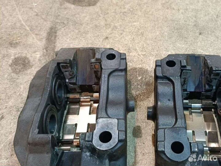 Суппорта передние Honda legend