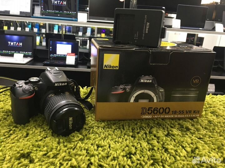 Фотоаппарат Nikon D5600, полный комплект(Сов24б)