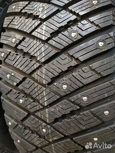 Goodyear UltraGrip Ice Arctic SUV 255/50 R19