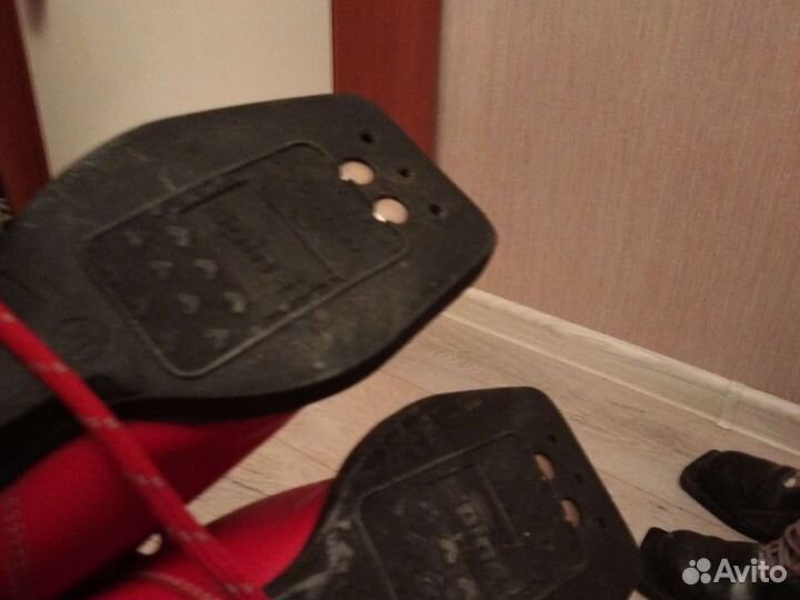 Лыжные ботинки