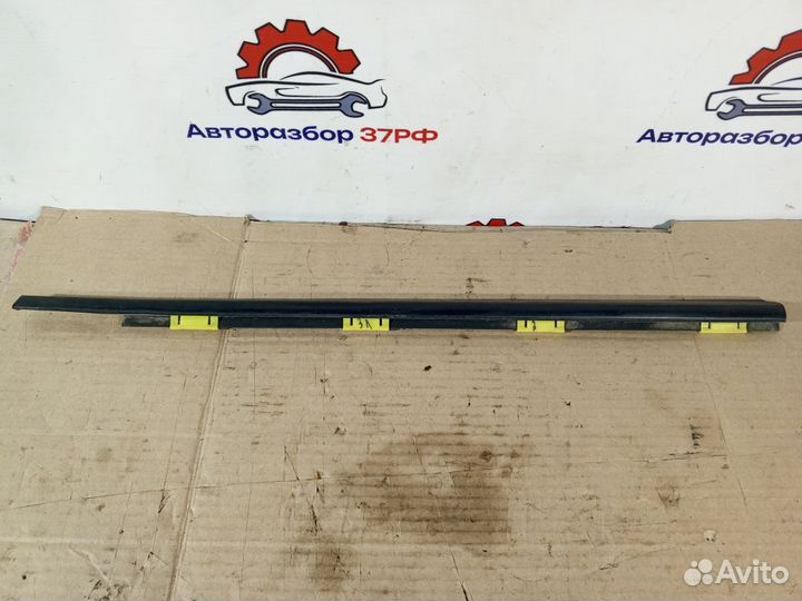 Бархотка двери Hyundai Santa Fe