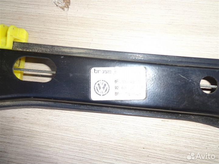 Стеклоподъемник задний правый VW Polo 5