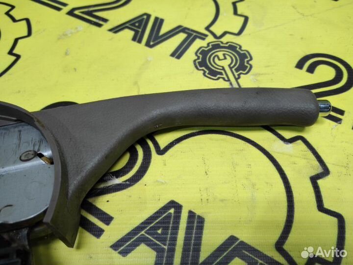 Ручка ручника Toyota Corolla NZE121 1NZ-FE 2002.07