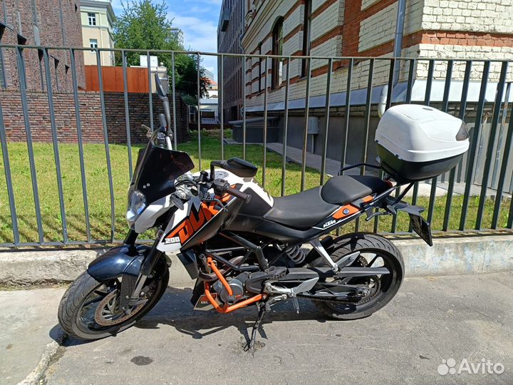 KTM duke 200