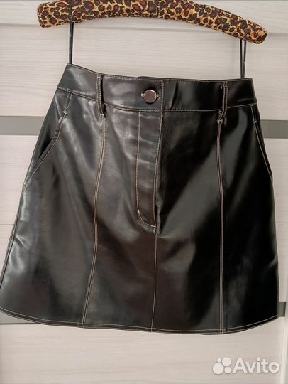 Юбка из экокожи