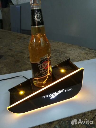 Декоративная Стоечка под бутылочки