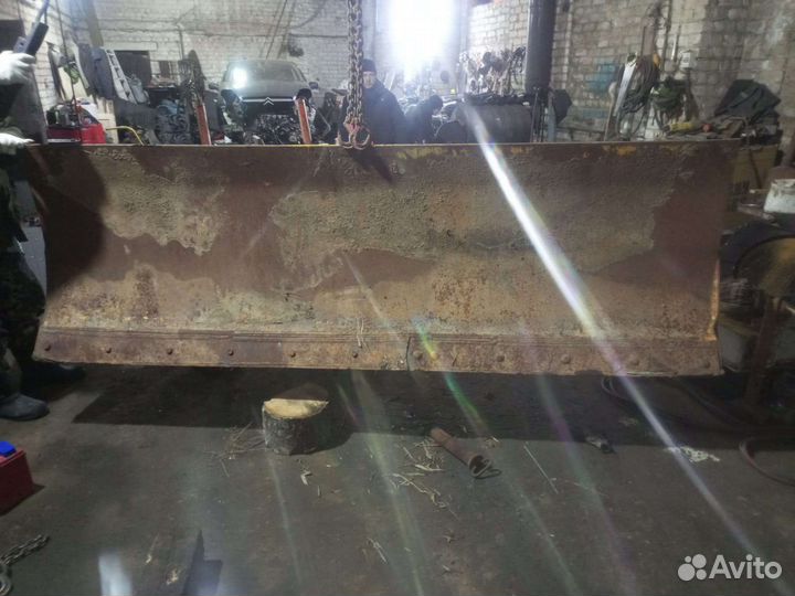 Трактор Т150