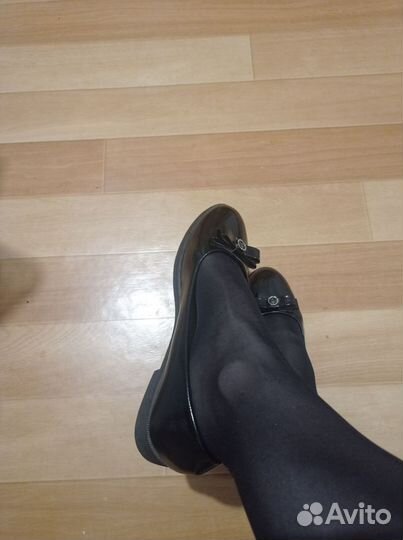 Балетки лаковые