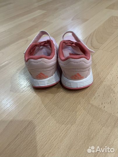 Кроссовки adidas для девочки 27