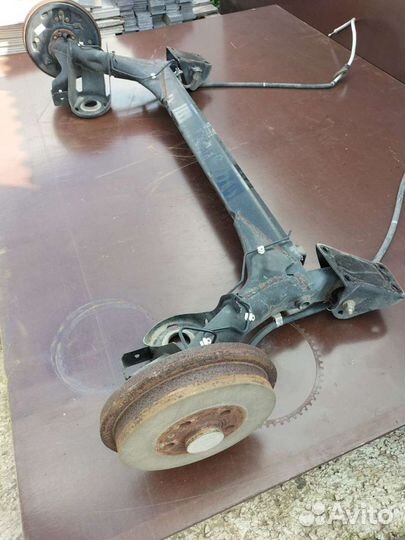 Балка задняя Фольксваген Поло 5 с барабанами