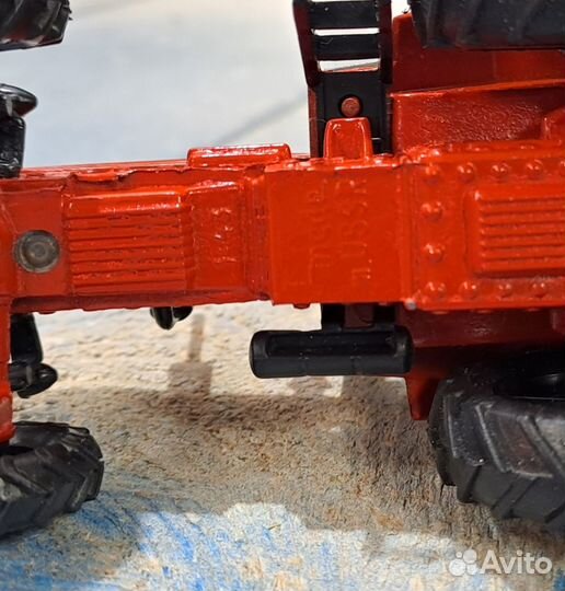 Модели 1:43 Бульдозер T-2, трактор мтз-82, газ 60