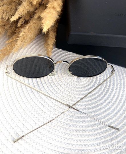 Солнцезащитные очки новые